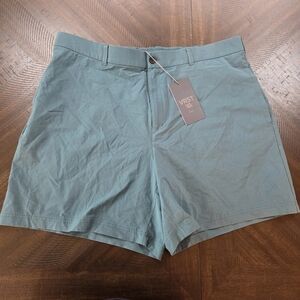 VRST Golf Men's XL Dark Green Easy Waist Golf Shorts New Preformance Active Dry